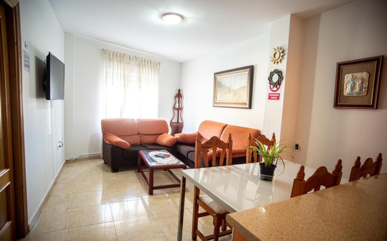 Apartamentos San Anton บียาร์โรเบลโด ภายนอก รูปภาพ